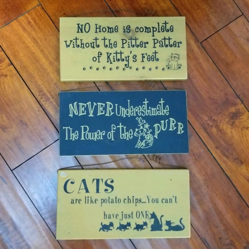 ~SOLD~😻Set of 3 Kitty Signs